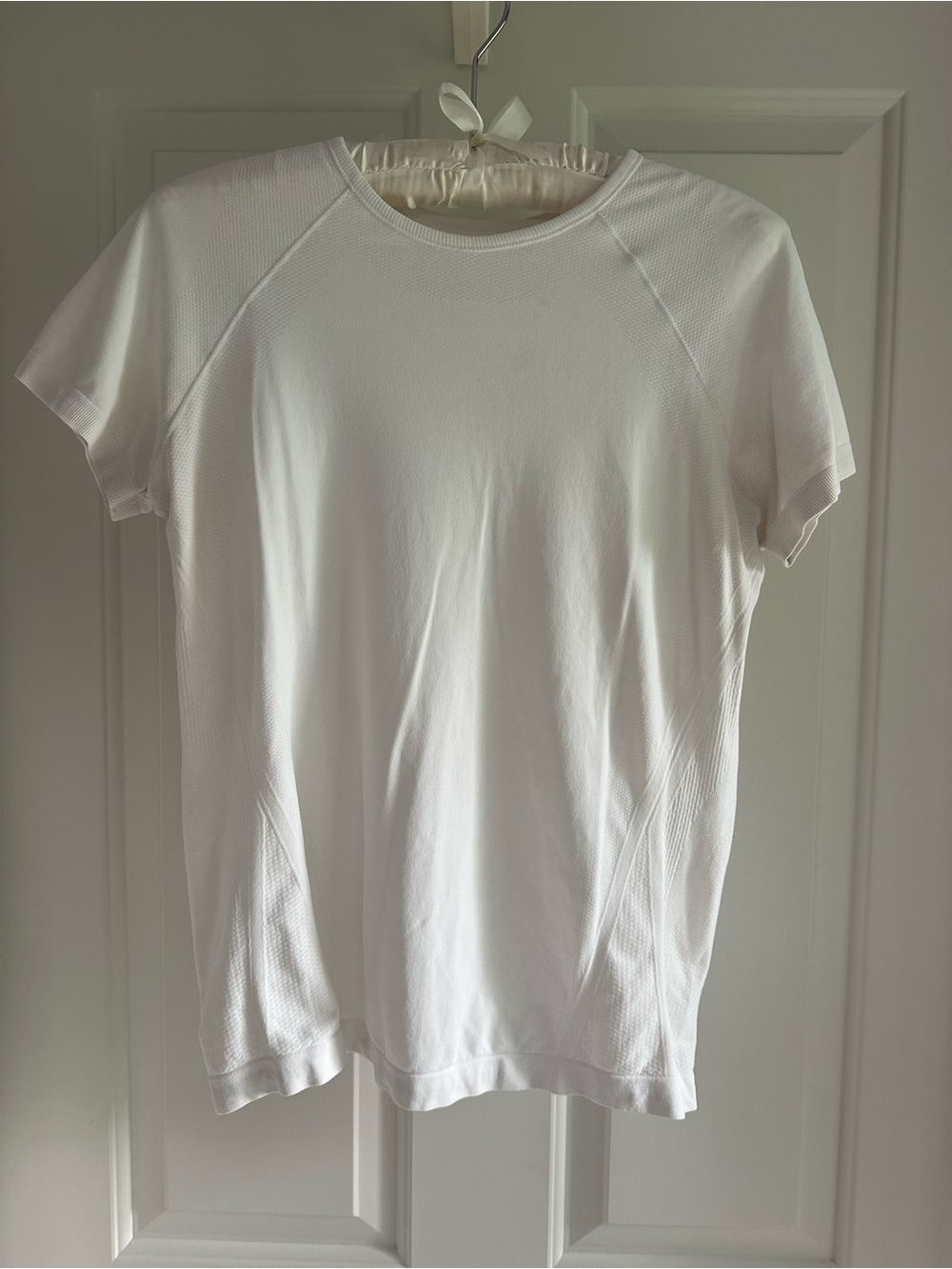 Athleta White Short Sleeve Performance Tee